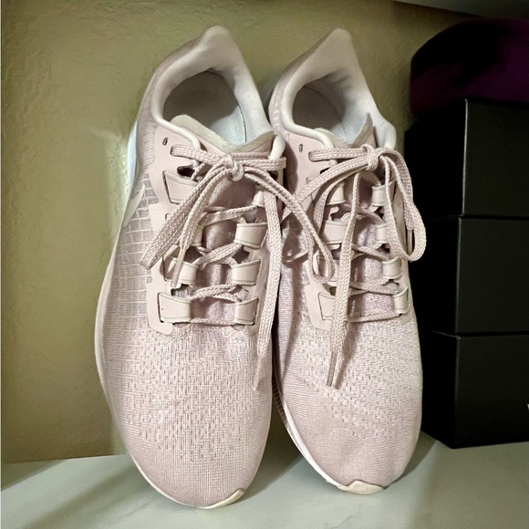 Nike Air Zoom Pegasus 37 Pink - Picture 6 of 14